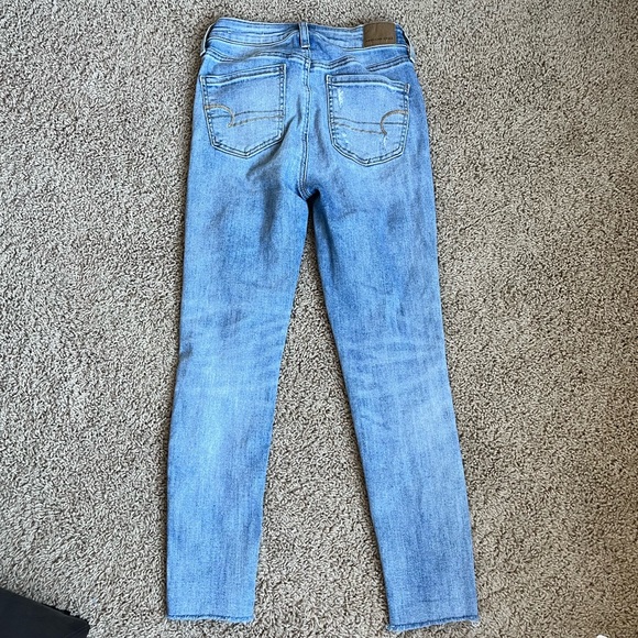 BNWOT American Eagle Jeans - Picture 3 of 3